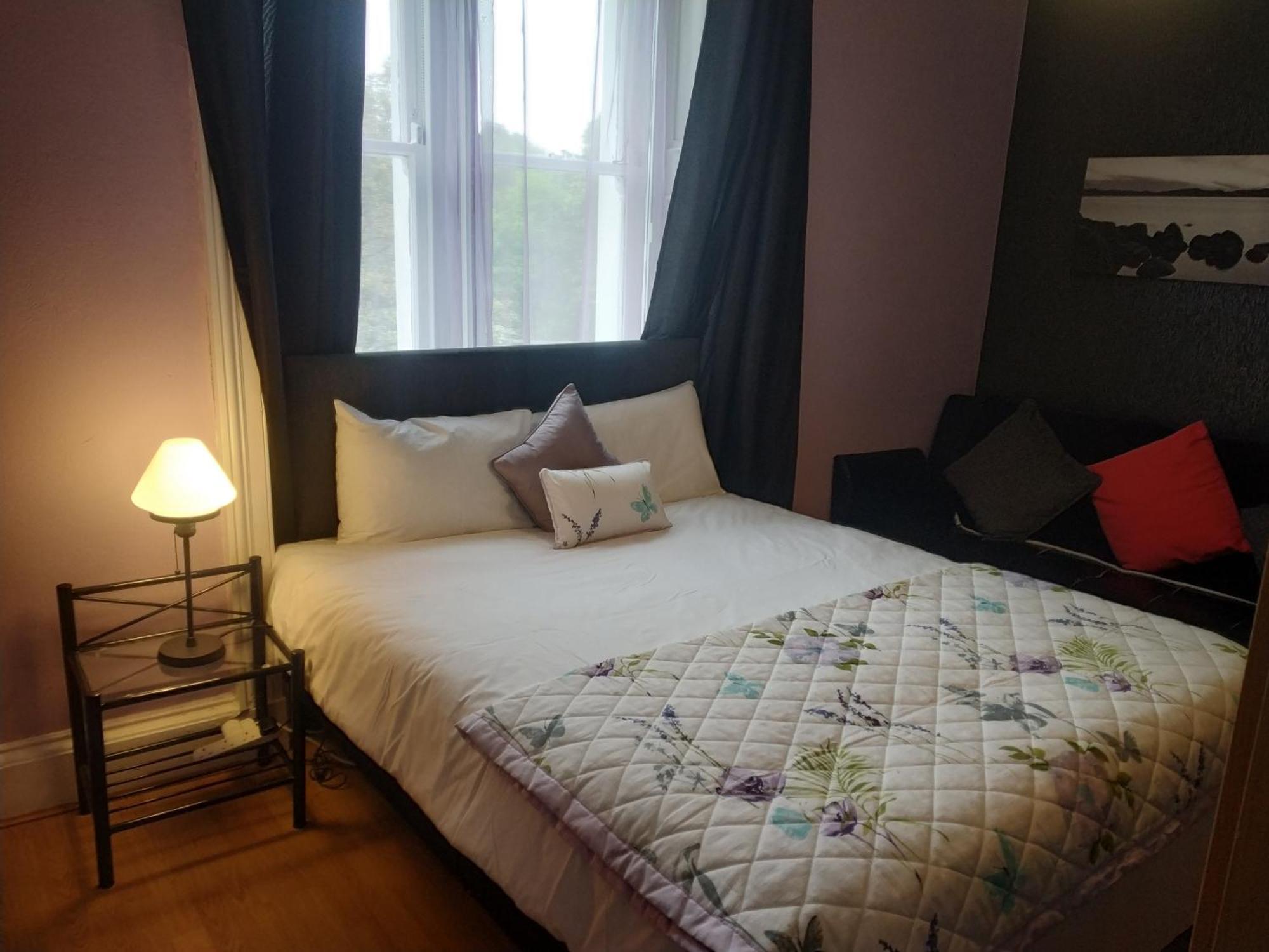 Busby Apartments Глазгоу Екстериор снимка