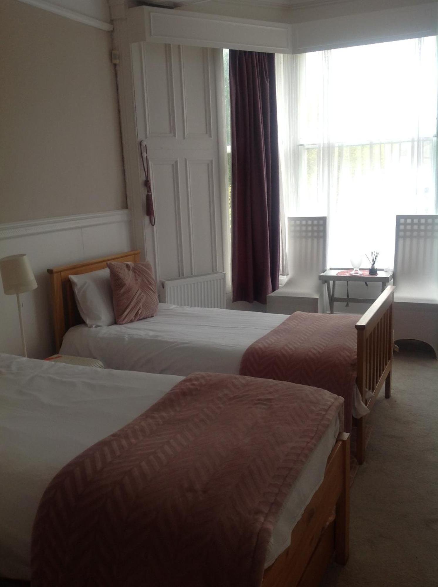 Busby Apartments Глазгоу Екстериор снимка