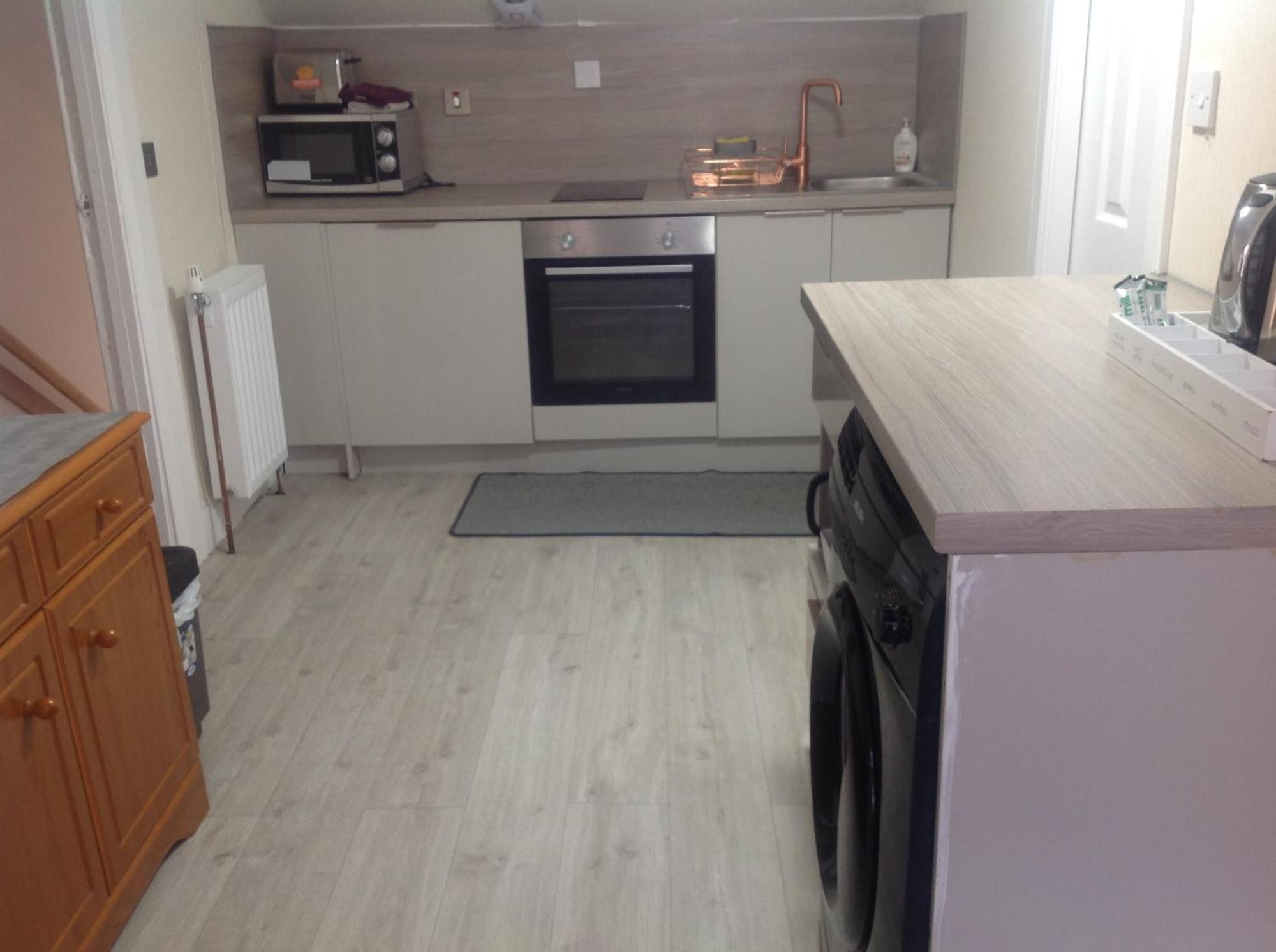 Busby Apartments Глазгоу Екстериор снимка